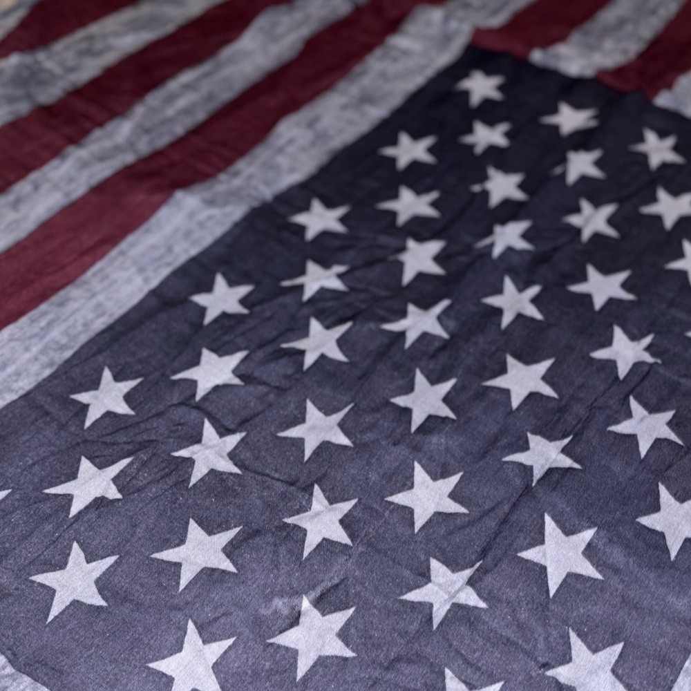 American Flag Scarf | Old Navy | One Size Fits All |
Worn Once | - Picture 5 of 7